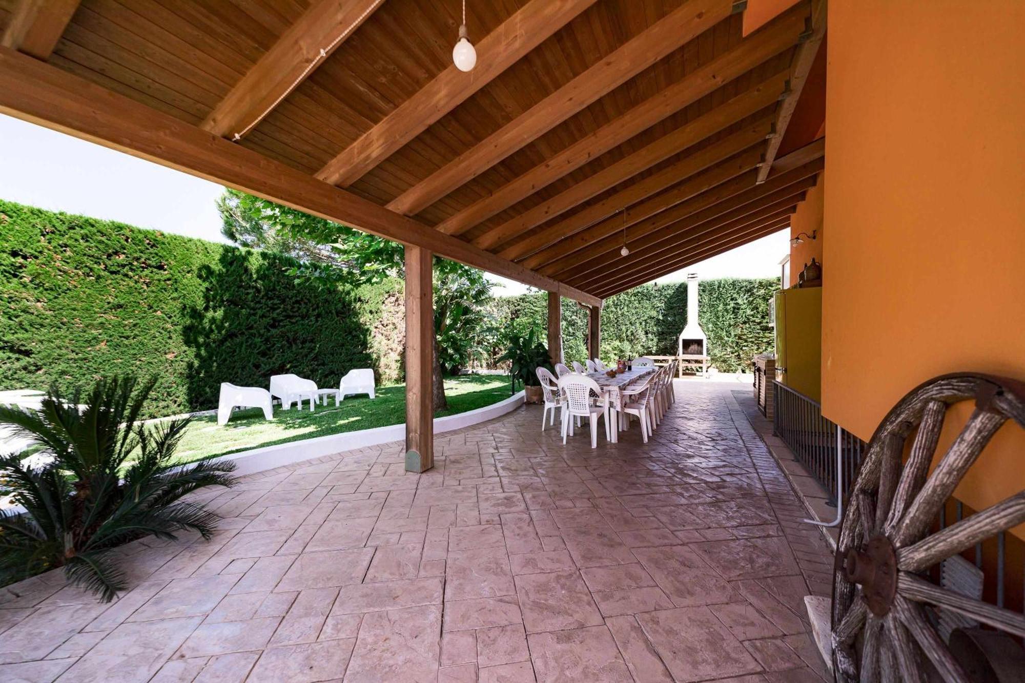 Villa Claudia By Vivimy Parabita Exterior photo